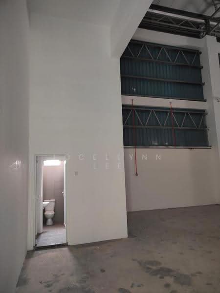 Factory for Rent in Orange Industrial Park (Butterworth) - Jocellynn Lee - Bathroom - PropertyGuru.com.my
