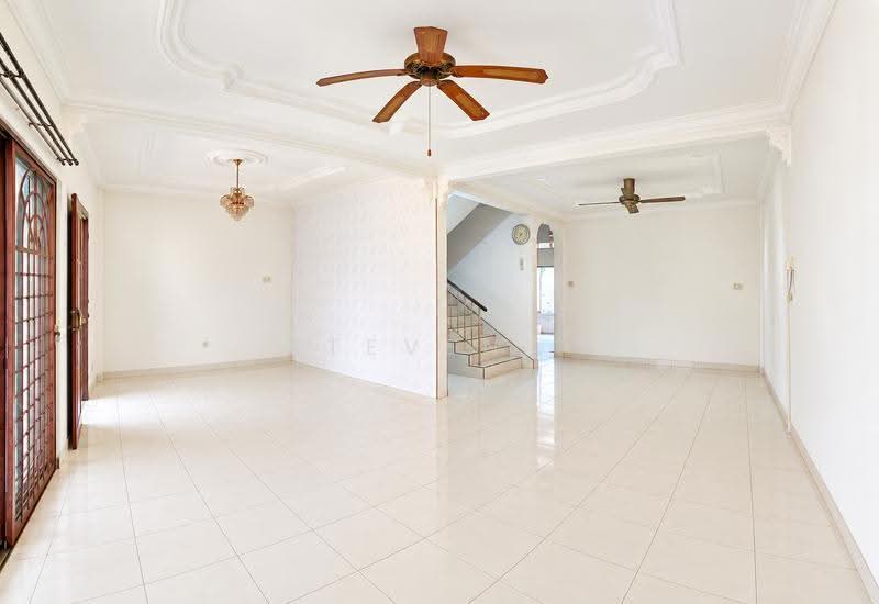 2-storey Terraced House for Sale in Taman Tawas Permai (Ipoh) - Steven . - Living Room - PropertyGuru.com.my