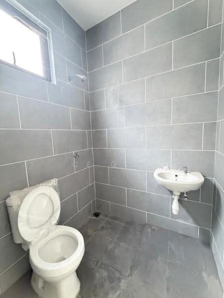 Rumah Berkembar untuk Dijual di Taman Gunung Perak (Alor Setar) - CE Goh - Bathroom - PropertyGuru.com.my