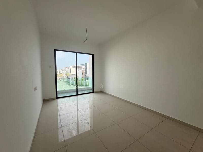 Rumah Berkembar untuk Dijual di Taman Gunung Perak (Alor Setar) - CE Goh - Upstair Living Room - PropertyGuru.com.my