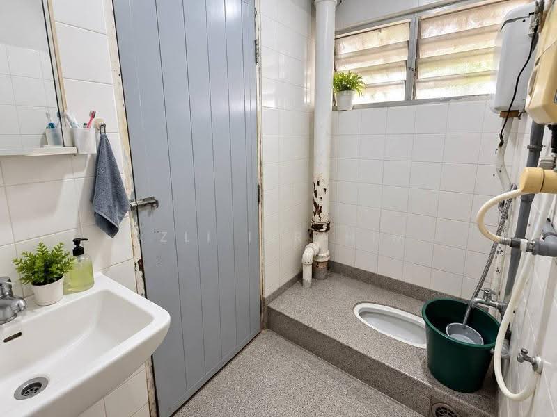 2-storey Terraced House for Sale in Bukit Idaman (Selayang) - Azli Ibrahim - Bathroom - PropertyGuru.com.my