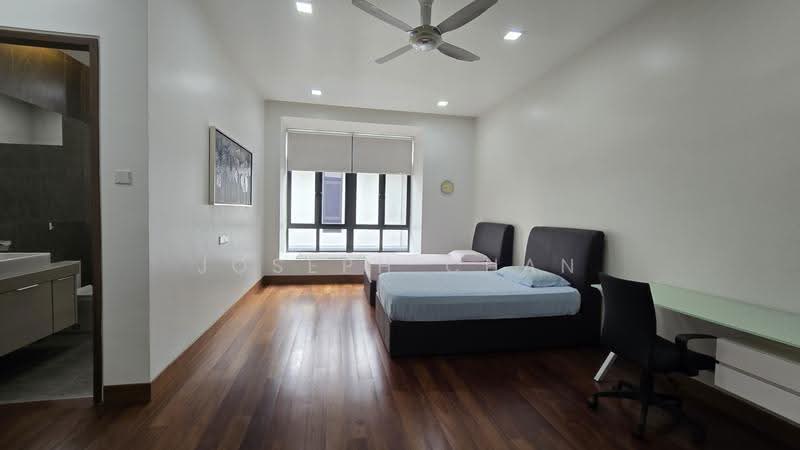 Bungalow House for Sale in Seksyen 13 (Shah Alam) - Joseph Chan - Bedroom - PropertyGuru.com.my