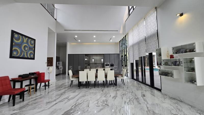 Bungalow House for Sale in Seksyen 13 (Shah Alam) - Joseph Chan - Dining Room - PropertyGuru.com.my