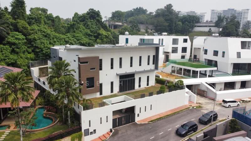 Bungalow House for Sale in Seksyen 13 (Shah Alam) - Joseph Chan - Exterior - PropertyGuru.com.my