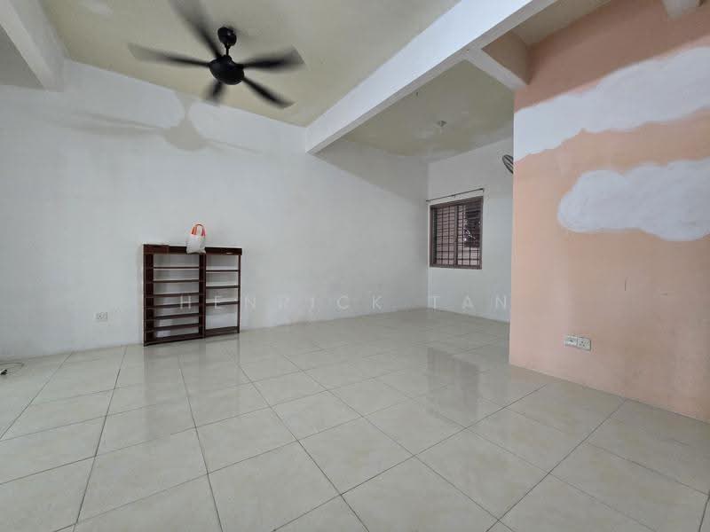 2-storey Terraced House for Sale in Bandar Puncak Alam (Puncak Alam) - Henrick Tan - PropertyGuru.com.my