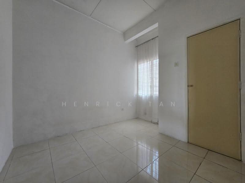 2-storey Terraced House for Sale in Bandar Puncak Alam (Puncak Alam) - Henrick Tan - PropertyGuru.com.my