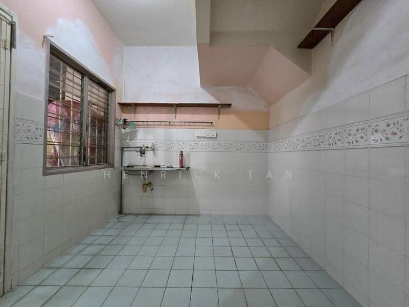 2-storey Terraced House for Sale in Bandar Puncak Alam (Puncak Alam) - Henrick Tan - PropertyGuru.com.my