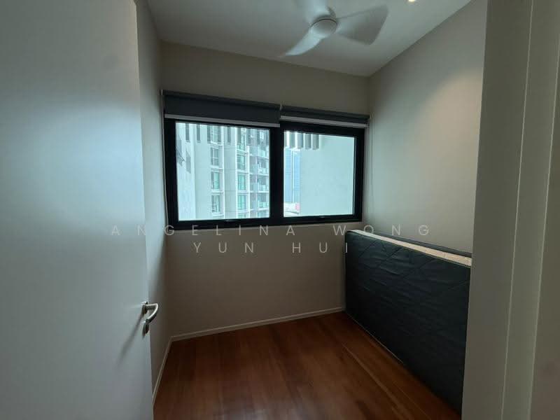 Kediaman Servis untuk Dijual di 10 Stonor - Angelina Wong Yun Hui - Bedroom - PropertyGuru.com.my