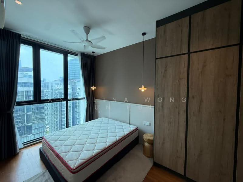 Kediaman Servis untuk Dijual di 10 Stonor - Angelina Wong Yun Hui - Bedroom - PropertyGuru.com.my