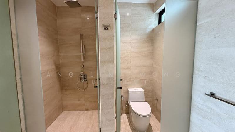 Kediaman Servis untuk Dijual di 10 Stonor - Angelina Wong Yun Hui - Bathroom - PropertyGuru.com.my