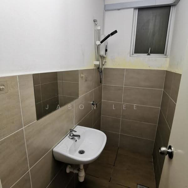 Condominium for Rent at Residensi Gembira 737 - Jason Lee - Bathroom - PropertyGuru.com.my