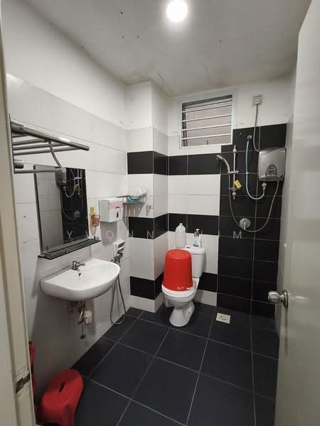 Pangsapuri untuk Dijual di The Twin Residences - Yvonne Lim - Bathroom - PropertyGuru.com.my