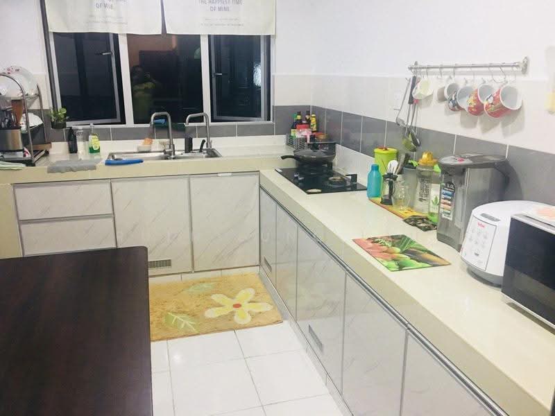 Condominium for Sale at Puncak Gloxinia - Ruen Lung Lau - Kitchen - PropertyGuru.com.my