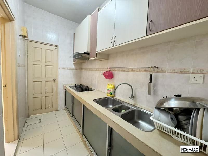 2-storey Terraced House for Rent in Setia Impian (Setia Alam) - Stephanie Lim - Kitchen - PropertyGuru.com.my