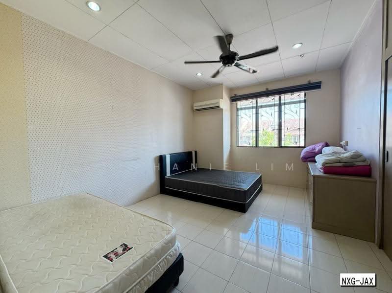 2-storey Terraced House for Rent in Setia Impian (Setia Alam) - Stephanie Lim - Bedroom - PropertyGuru.com.my