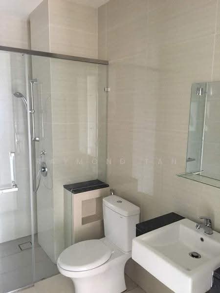 Kediaman Servis untuk Dijual di Reflection Residences - Raymond Tan - Bathroom - PropertyGuru.com.my