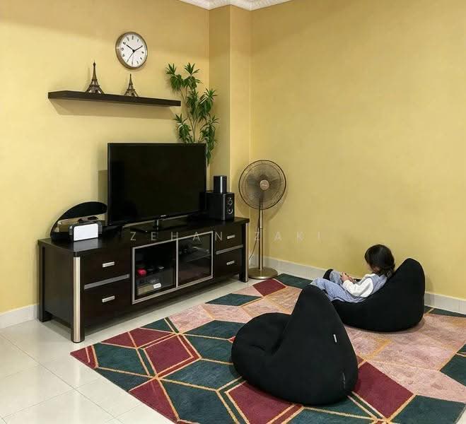 2-storey Terraced House for Sale in Bandar Baru Salak Tinggi (Sepang) - Zehan Zaki - Living Room - PropertyGuru.com.my
