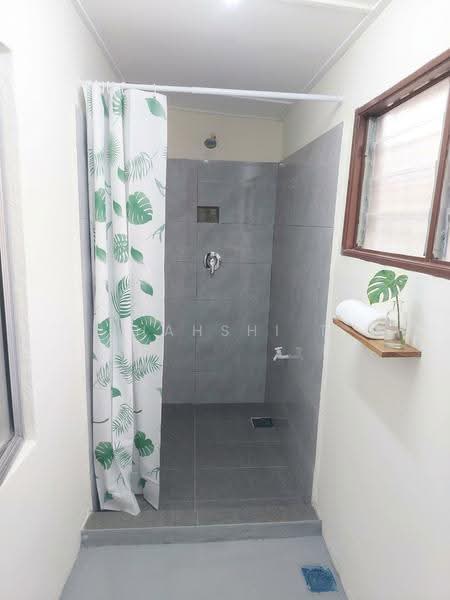 Rumah Teres 1-Tingkat untuk Disewa di Petaling Jaya (Selangor) - Shahshi T - Bathroom - PropertyGuru.com.my