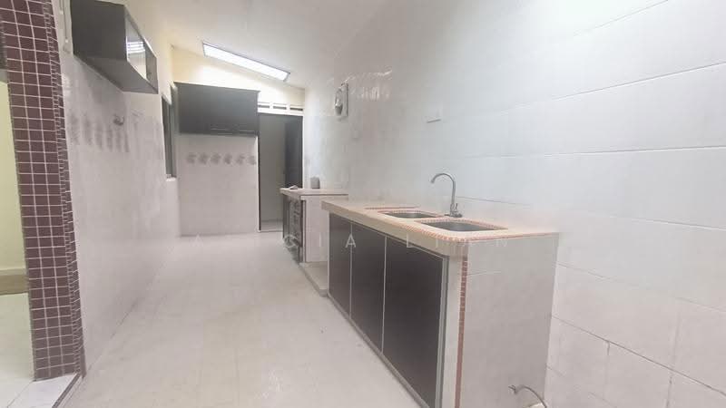 Semi-Detached House for Rent in Taman Sri Tebrau (Johor Bahru) - Alicia Lian - Kitchen - PropertyGuru.com.my