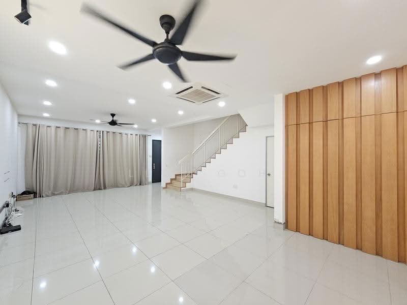 2-storey Terraced House for Sale in Bandar Rimbayu (Telok Panglima Garang) - Leon Goh - Living Room - PropertyGuru.com.my