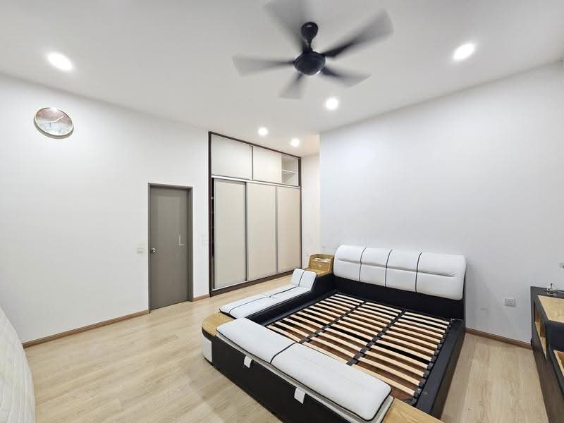 2-storey Terraced House for Sale in Bandar Rimbayu (Telok Panglima Garang) - Leon Goh - Bedroom - PropertyGuru.com.my