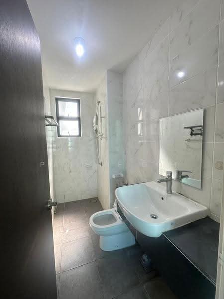 Service Residence for Sale at Sky Breeze Service Apartment - Pauline Goh - Bathroom - PropertyGuru.com.my