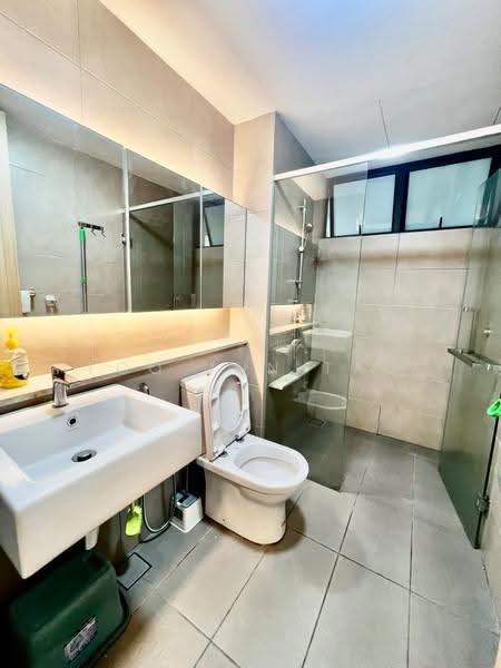 Kondominium untuk Disewa di The WaterEdge (Pinggiran Air) - Foo Jun Tao - Bathroom - PropertyGuru.com.my