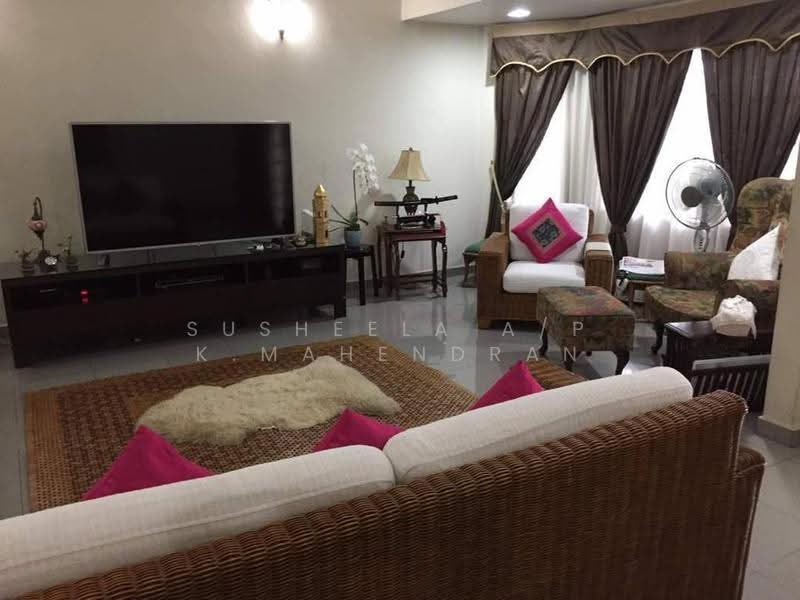 Rumah Teres 2-Tingkat untuk Dijual di Bangsar Baru (Bangsar) - Susheela A/P K.Mahendran - Livinghall with English window - PropertyGuru.com.my