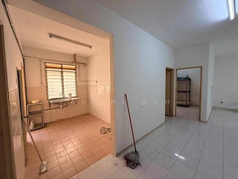 Apartment for Rent at Sri Awana Townhouse - Pauline Goh - Kitchen - PropertyGuru.com.my