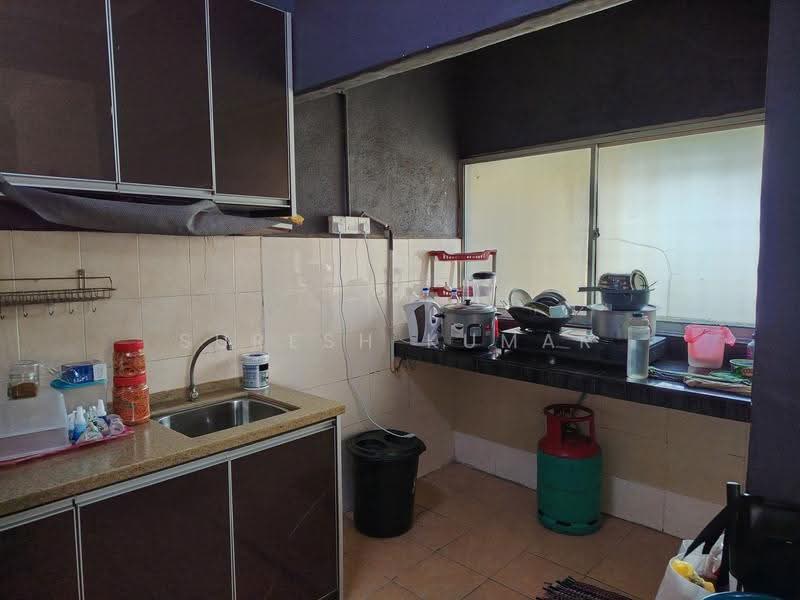 Pangsapuri untuk Dijual di Pangsapuri Subang Impian - Suresh Kumar - Kitchen - PropertyGuru.com.my