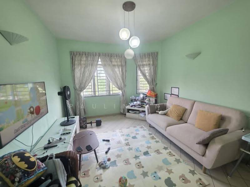 Pangsapuri untuk Dijual di Mon Bisca - Pauline Ng - Living Room - PropertyGuru.com.my