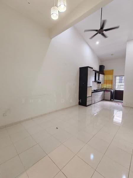 1-storey Terraced House for Sale in Taman Perindustrian Tanjong Minyak Perdana (Tanjong Minyak) - Siti Shahidah Sheikh Fadzullah - Living Room - PropertyGuru.com.my