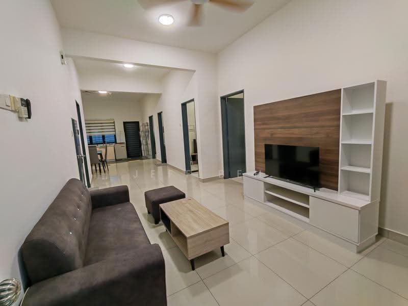 Rumah Bandar untuk Dijual di Bandar Sungai Long (Selangor) - Jeff Beh - Living Room - PropertyGuru.com.my