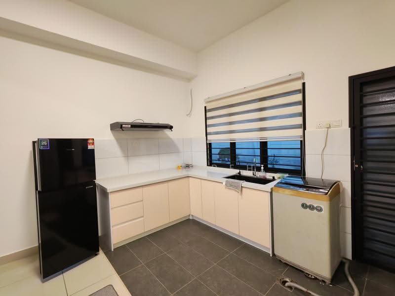 Rumah Bandar untuk Dijual di Bandar Sungai Long (Selangor) - Jeff Beh - Kitchen - PropertyGuru.com.my