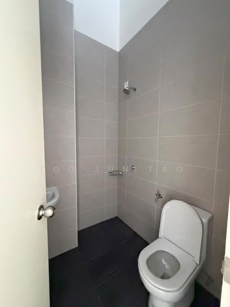 Rumah Kluster untuk Disewa di Taman Ekoflora (Johor Bahru) - Foo Jun Tao - Bathroom - PropertyGuru.com.my
