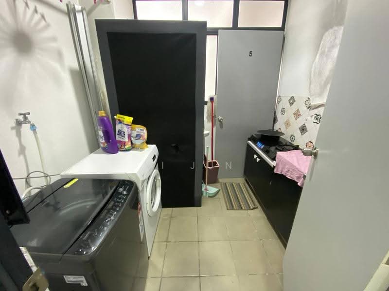 Condominium for Rent at Platinum Arena - Yi Jun - Kitchen - PropertyGuru.com.my