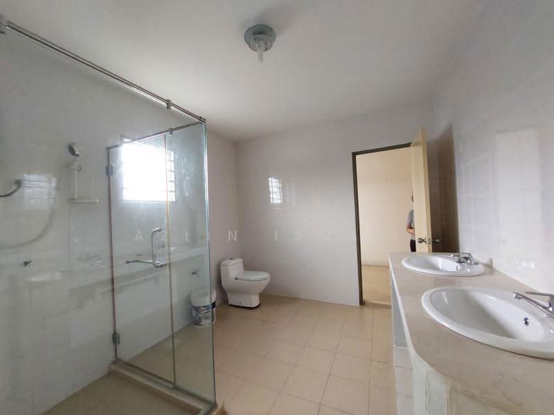 2-storey Terraced House for Sale in Seksyen U9 (Shah Alam) - Azlin Ismail - Bathroom - PropertyGuru.com.my