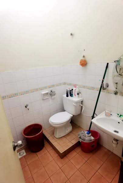 Rumah Teres 1-Tingkat untuk Dijual di Taman Setia Indah (Tebrau) - Calvin Lee - Bathroom - PropertyGuru.com.my