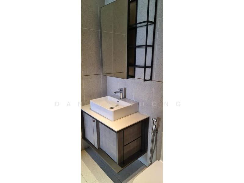 Service Residence for Sale at Millerz Square Serviced Residence - Daniel Chong - Bathroom - PropertyGuru.com.my