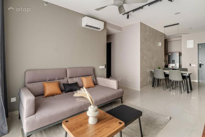Kondominium untuk Dijual di Cristal Serin Residence - Jasmine Voon - Living Room - PropertyGuru.com.my