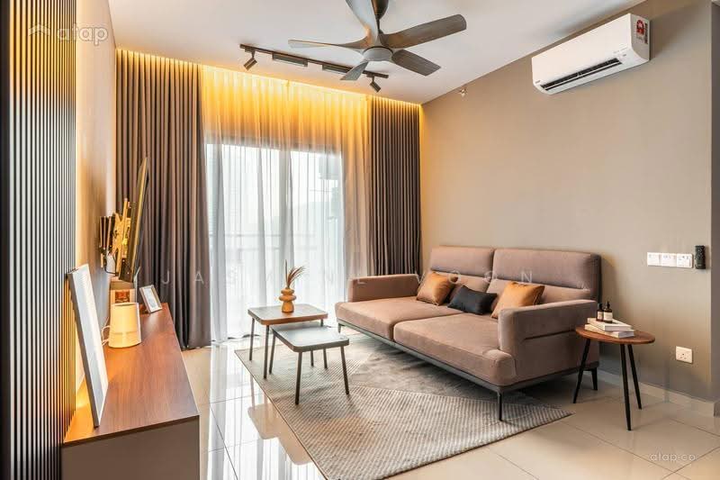 Kondominium untuk Dijual di Cristal Serin Residence - Jasmine Voon - Living Room - PropertyGuru.com.my