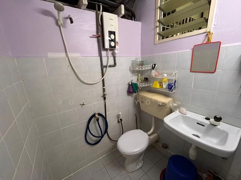 Flat for Sale at Rumah Pangsa Sri Lanang - JOANNE YONG - Bathroom - PropertyGuru.com.my