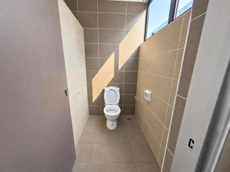 Cluster House for Sale in Taman Ekoflora (Johor Bahru) - Grace Ng - Bathroom - PropertyGuru.com.my