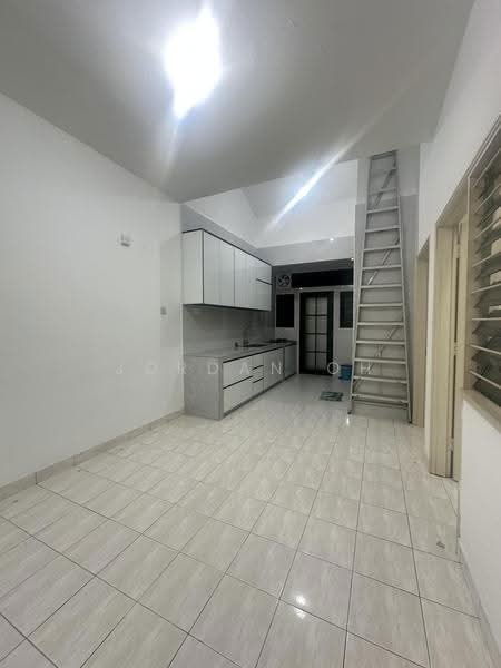 1-storey Terraced House for Rent in Permas Jaya (Johor) - Jordan Oh - Kitchen - PropertyGuru.com.my