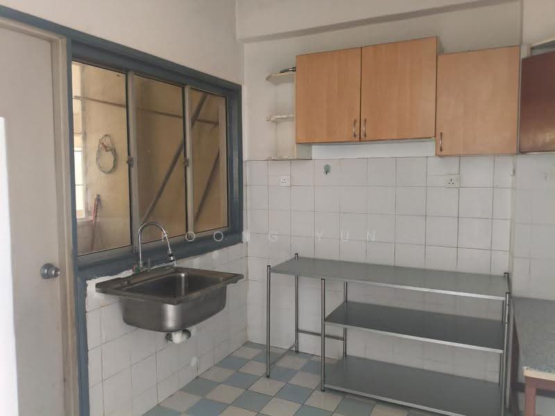 Pangsapuri untuk Disewa di Seri Puri - Foong Yun - Kitchen - PropertyGuru.com.my