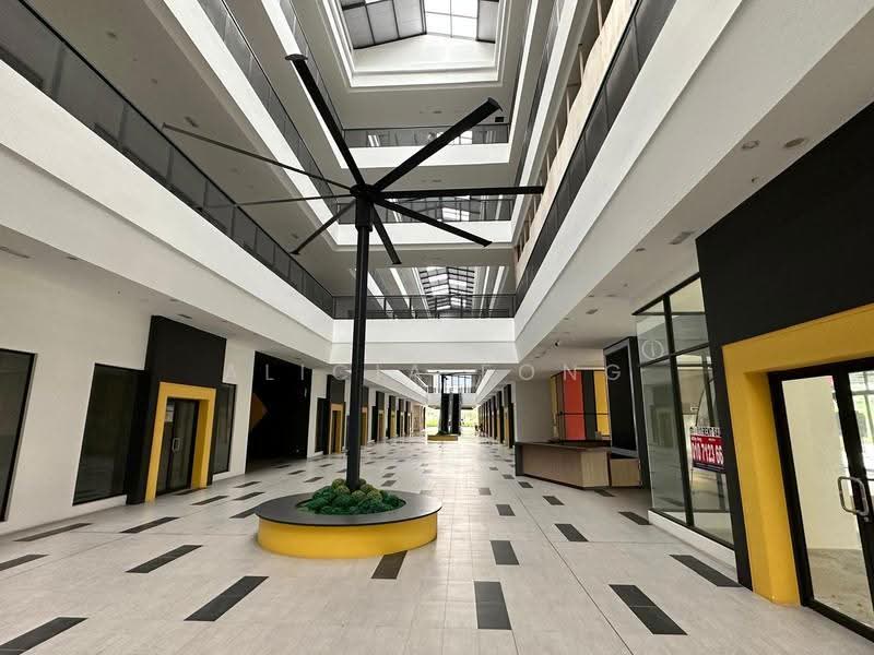 Shop for Rent in Johor Bahru (Johor) - Alicia Fong - Corridor - PropertyGuru.com.my