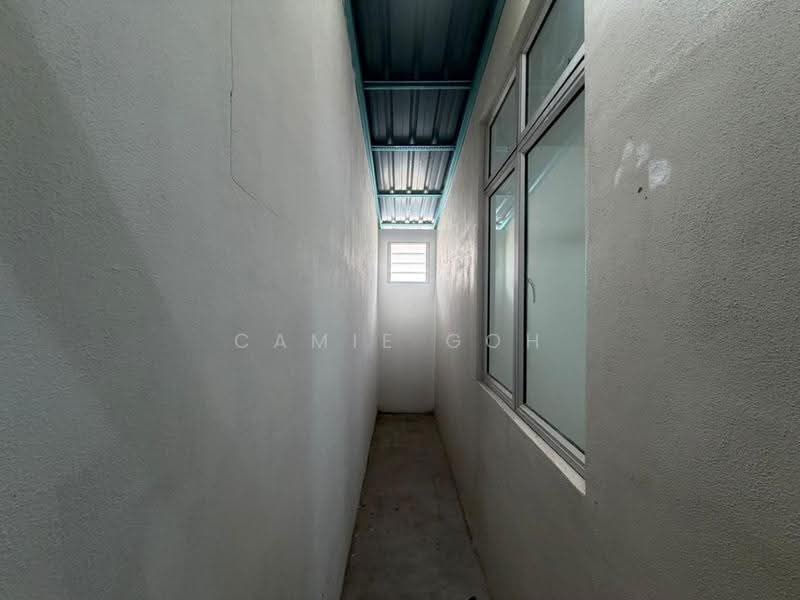 1-storey Terraced House for Rent in Ayer Molek (Melaka) - Camie Goh - Corridor - PropertyGuru.com.my