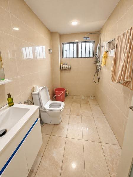 Rumah Teres 2-Tingkat untuk Dijual di Taman Megah Kepong (Kepong) - Suki Tan - Bathroom - PropertyGuru.com.my