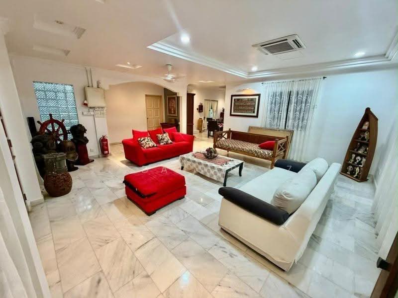 Bungalow House for Sale in Johor Bahru (Johor) - Firdaus Dauz - Living Room - PropertyGuru.com.my