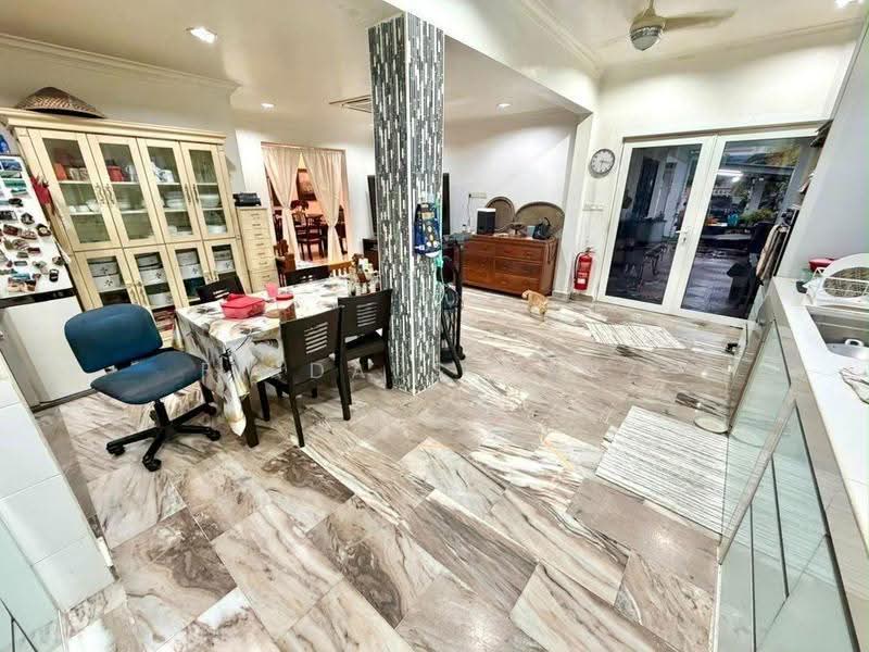 Bungalow House for Sale in Johor Bahru (Johor) - Firdaus Dauz - Dining Room - PropertyGuru.com.my